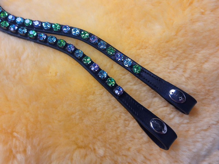 Налобник кожаный фигурный LeatherArt с зелёными камнями